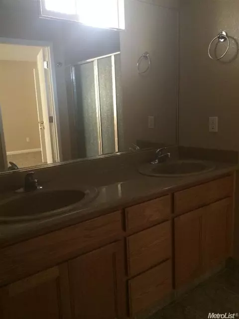 535 Ripona, Ripon, CA 95366 photo 3