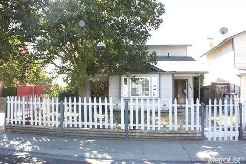 1524 Ironside Dr, Modesto, CA 95358 photo 1