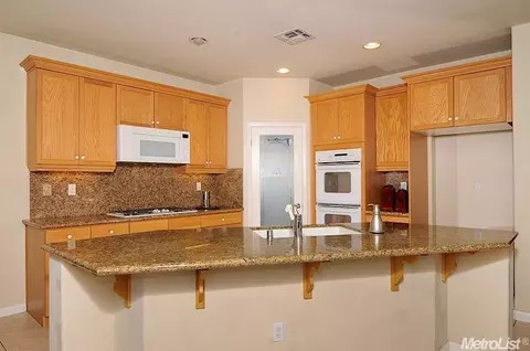 3771 Gresham Ln, Sacramento, CA 95835 photo 9
