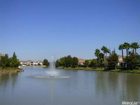 3771 Gresham Ln, Sacramento, CA 95835 photo 2