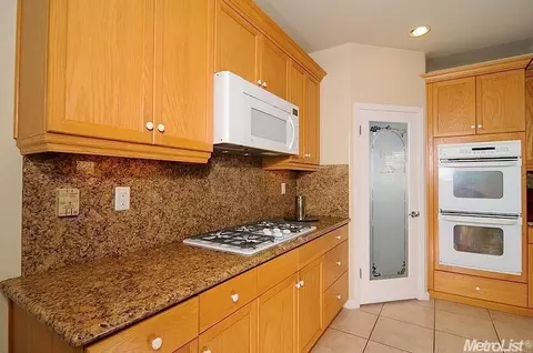 3771 Gresham Ln, Sacramento, CA 95835 photo 8