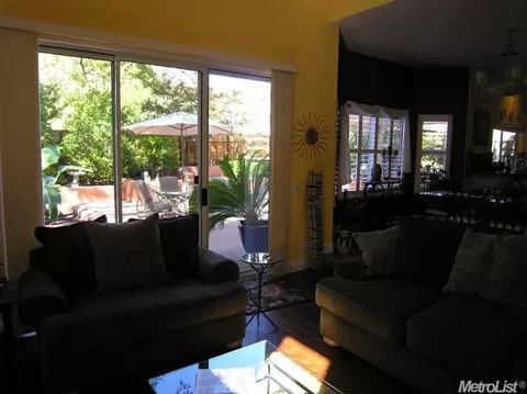 105 Blodgett Dr, Folsom, CA 95630 photo 12