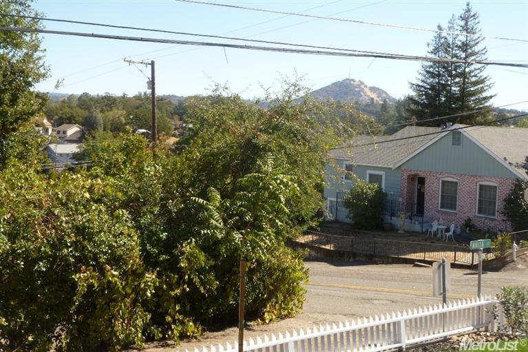 227 Anita St, Jackson, CA 95642 photo 2
