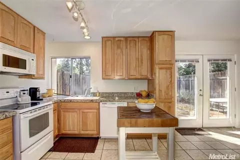 1568 Drake Dr, Davis, CA 95616 photo 9