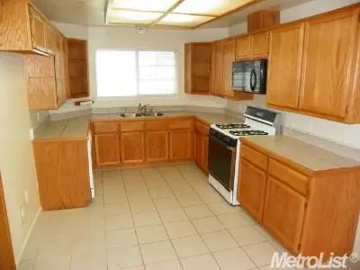 509 Mcdevitt Dr, Wheatland, CA 95692 photo 2