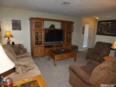 4068 Elmo Loop, Modesto, CA 95356 photo 5