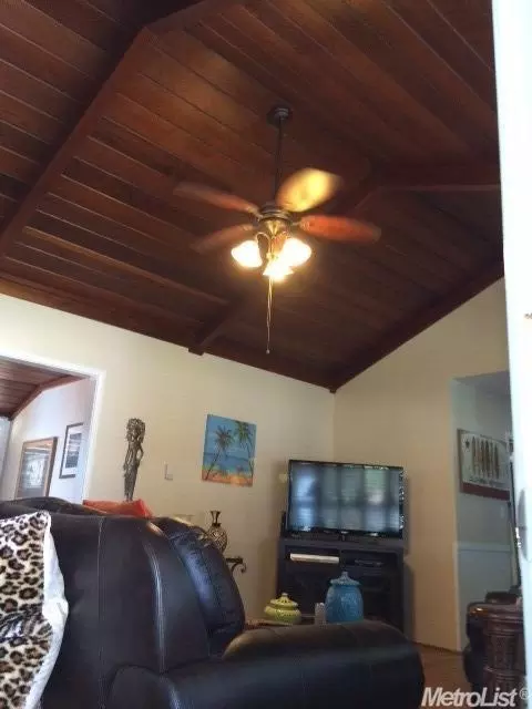 1438 Gary Ln, Modesto, CA 95355 photo 4
