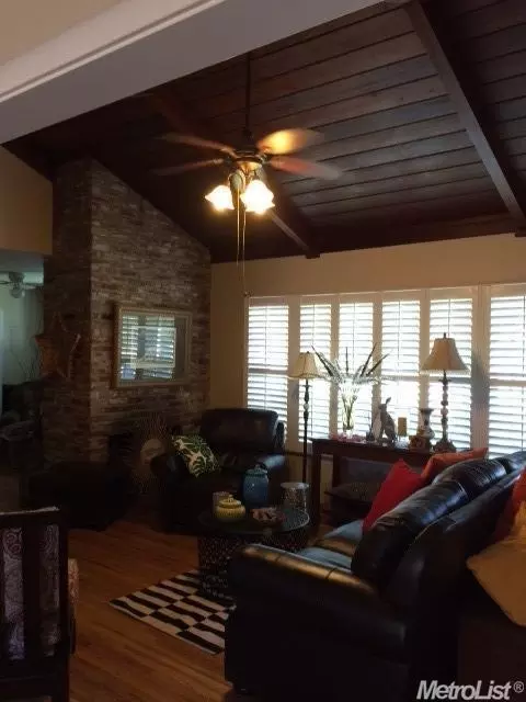 1438 Gary Ln, Modesto, CA 95355 photo 3