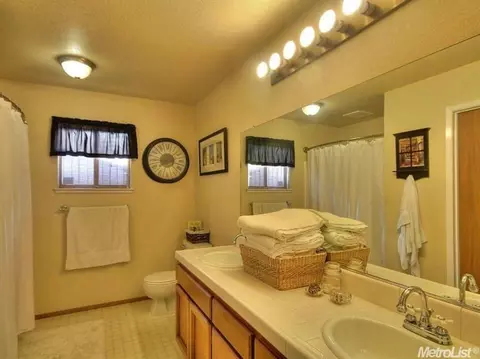 2724 Chickaree Ln, Modesto, CA 95358 photo 13