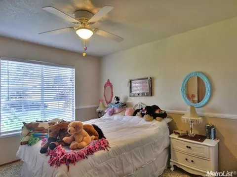 2724 Chickaree Ln, Modesto, CA 95358 photo 15
