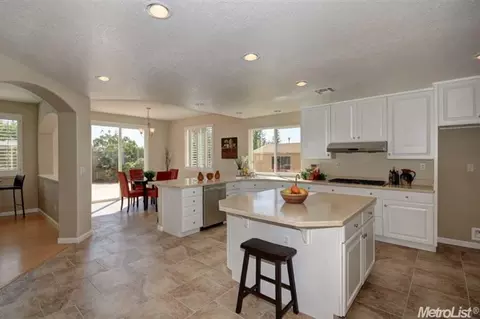 445 Higgins St, Folsom, CA 95630 photo 8