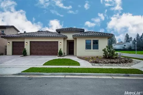 2511 Glenbrook Dr, Lodi, CA 95242 photo 2