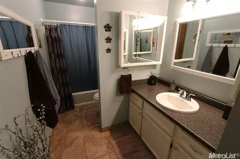 2808 Hummingbird Dr, Ceres, CA 95307 photo 11