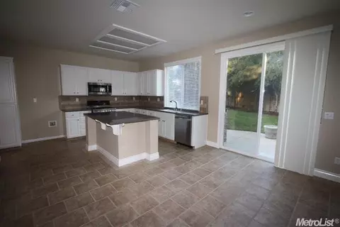 4012 Divan Ct, Modesto, CA 95356 photo 7