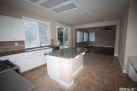 4012 Divan Ct, Modesto, CA 95356 photo 9