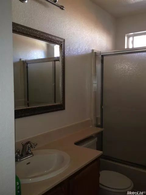 1525 Seine Dr, Modesto, CA 95351 photo 16
