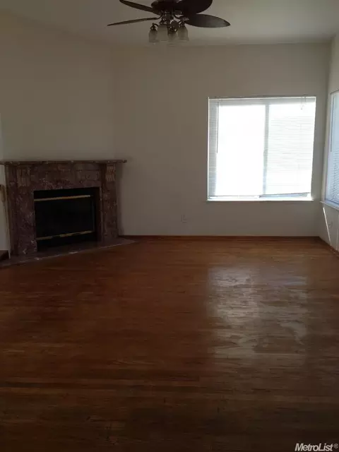 1525 Seine Dr, Modesto, CA 95351 photo 4
