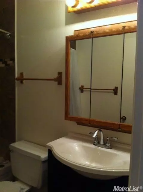 4035 Oak Villa Cir, Carmichael, CA 95608 photo 13