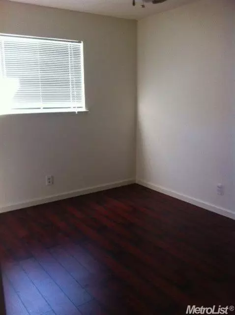 4035 Oak Villa Cir, Carmichael, CA 95608 photo 11