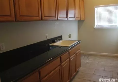 1578 Deerpark Dr, Manteca, CA 95336 photo 6