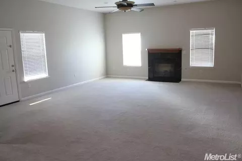 1578 Deerpark Dr, Manteca, CA 95336 photo 3
