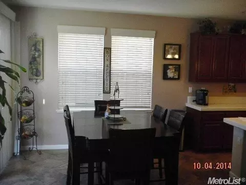 1220 Jasmine Dr, Patterson, CA 95363 photo 8