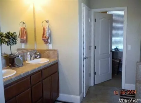 1652 Moonbeam Way, Turlock, CA 95382 photo 13