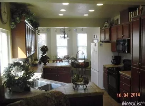 1652 Moonbeam Way, Turlock, CA 95382 photo 4
