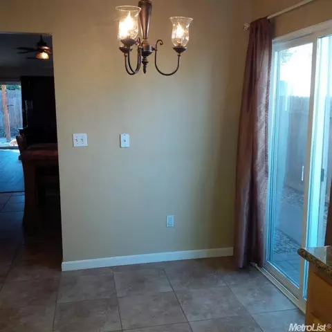 290 Sunbird Dr, Turlock, CA 95382 photo 4