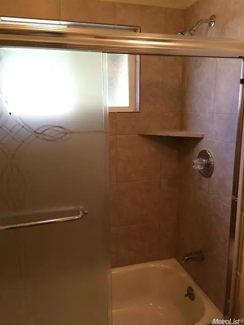3112 Keller St, Modesto, CA 95355 photo 7