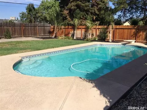 3112 Keller St, Modesto, CA 95355 photo 2