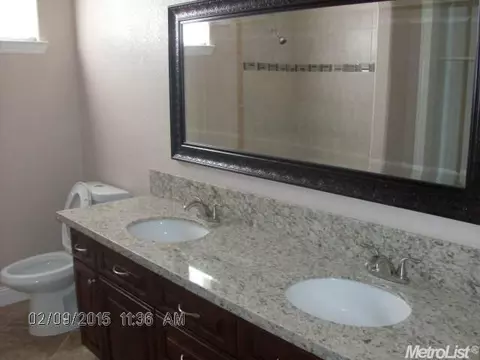 1027 Saunders Ct, Galt, CA 95632 photo 17