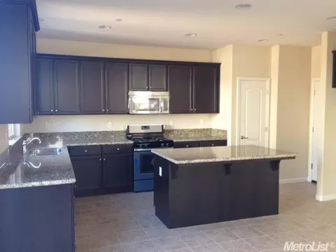 3703 Fallview Ave, Ceres, CA 95307 photo 3