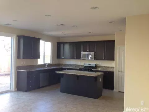 3703 Fallview Ave, Ceres, CA 95307 photo 4