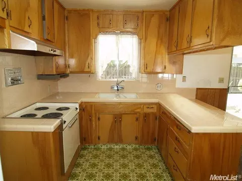 1636 Shirley Ct, Modesto, CA 95358 photo 10