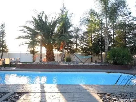 2219 Golf Rd, Turlock, CA 95380 photo 2