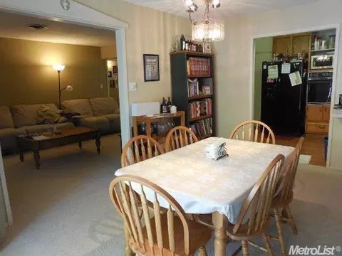 247 Laguna Dr, Tracy, CA 95376 photo 3