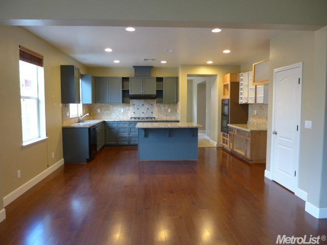 824 Wild Berry Loop, Rocklin, CA 95765 photo 7
