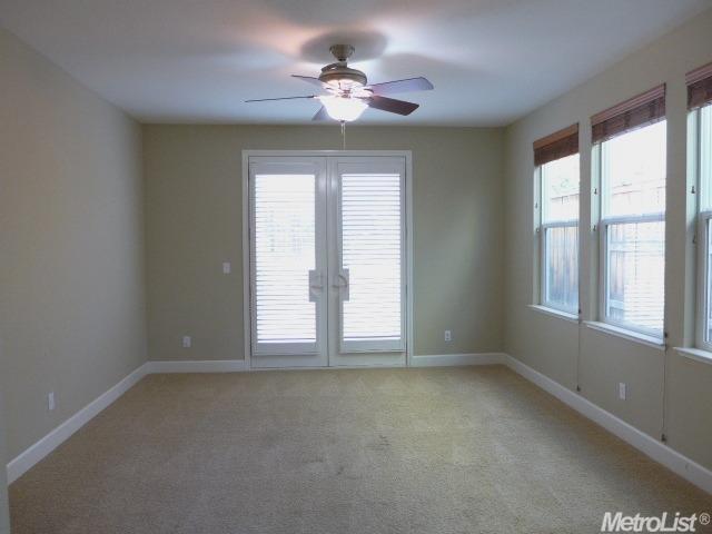 824 Wild Berry Loop, Rocklin, CA 95765 photo 13