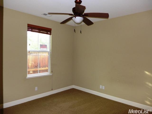 824 Wild Berry Loop, Rocklin, CA 95765 photo 15