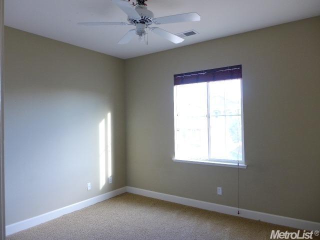 824 Wild Berry Loop, Rocklin, CA 95765 photo 16