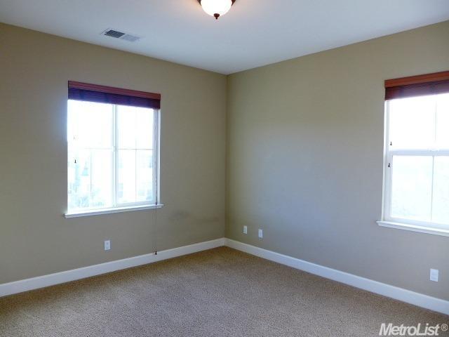 824 Wild Berry Loop, Rocklin, CA 95765 photo 14