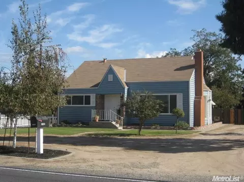 15980 Cottage Ave, Manteca, CA 95336 photo 1