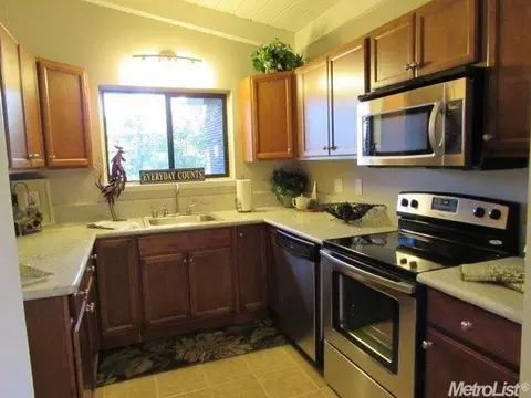 4916 Engle Rd, Carmichael, CA 95608 photo 8