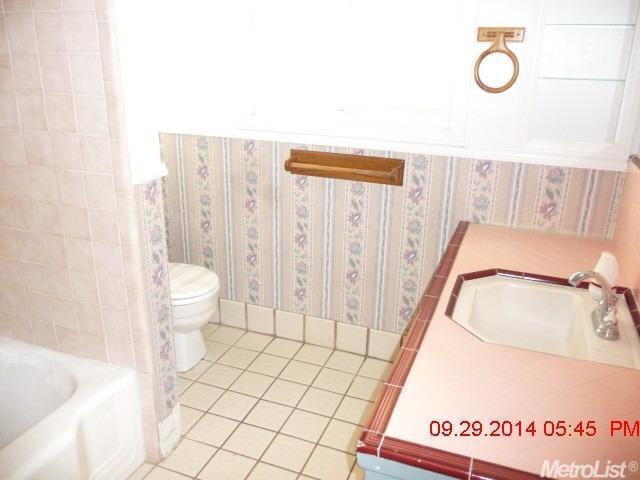 600 Cardinal St, Lodi, CA 95240 photo 10