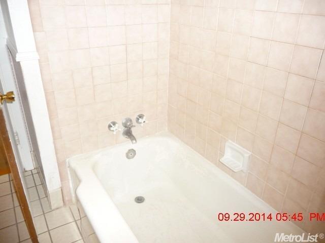 600 Cardinal St, Lodi, CA 95240 photo 11