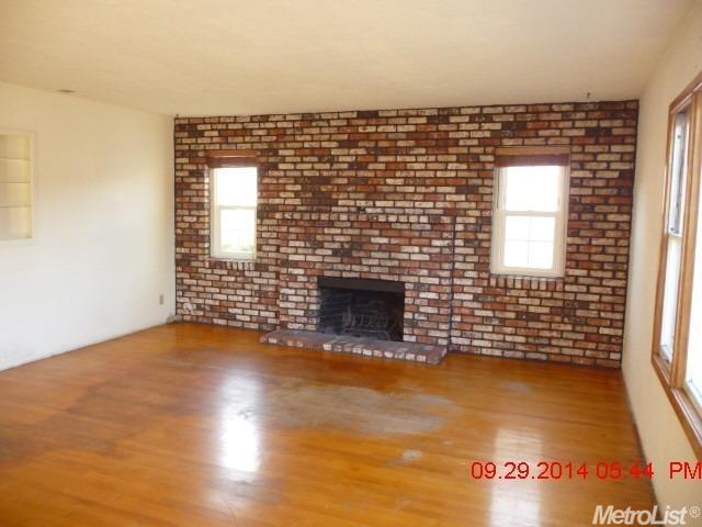 600 Cardinal St, Lodi, CA 95240 photo 4
