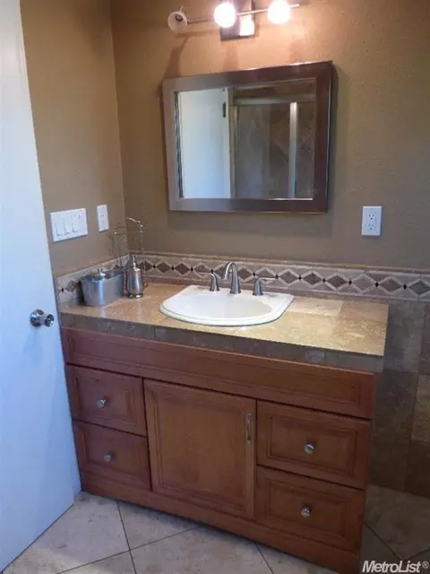 7214 Vine Ave, Winton, CA 95388 photo 11