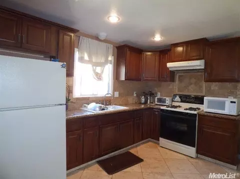 7214 Vine Ave, Winton, CA 95388 photo 5