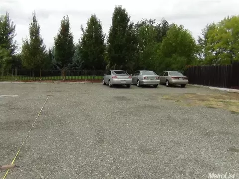 2557 Howe Ave, Sacramento, CA 95821 photo 8